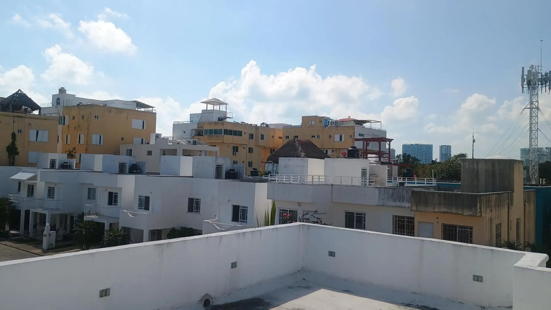 Bed & Breakfast Majestic Blue Bay of Cancun - Up to 14 Pax