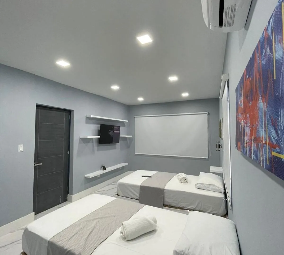 Bed & Breakfast Majestic Blue Bay of Cancun - Up to 14 Pax