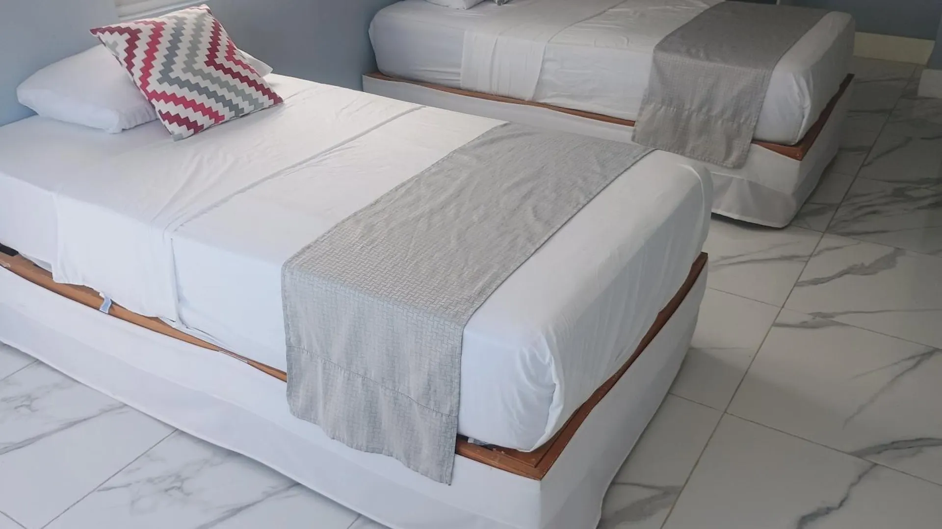 Majestic Blue Bay of Cancun - Up to 14 Pax Bed & Breakfast