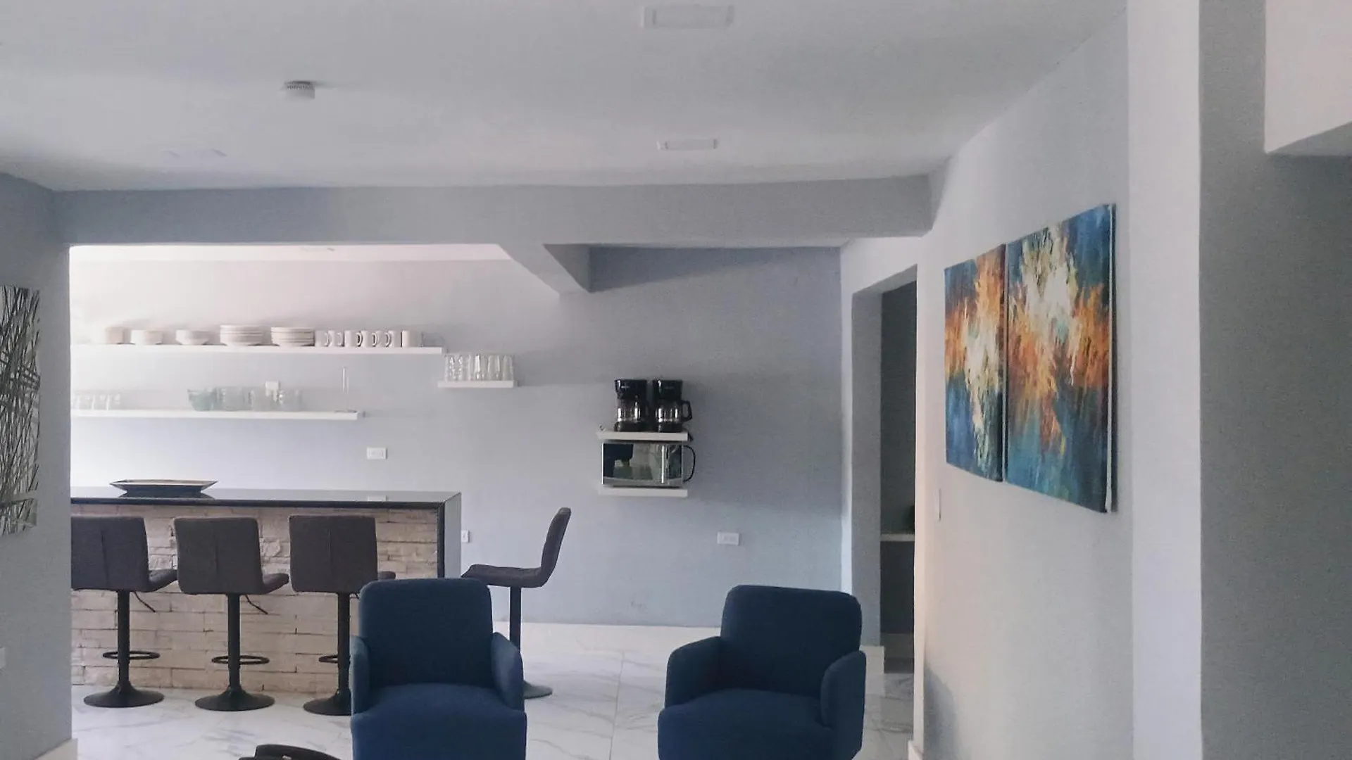 Bed & Breakfast Majestic Blue Bay of Cancun - Up to 14 Pax