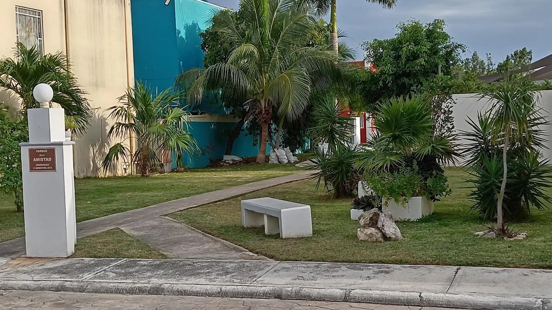Bed & Breakfast Majestic Blue Bay of Cancun - Up to 14 Pax